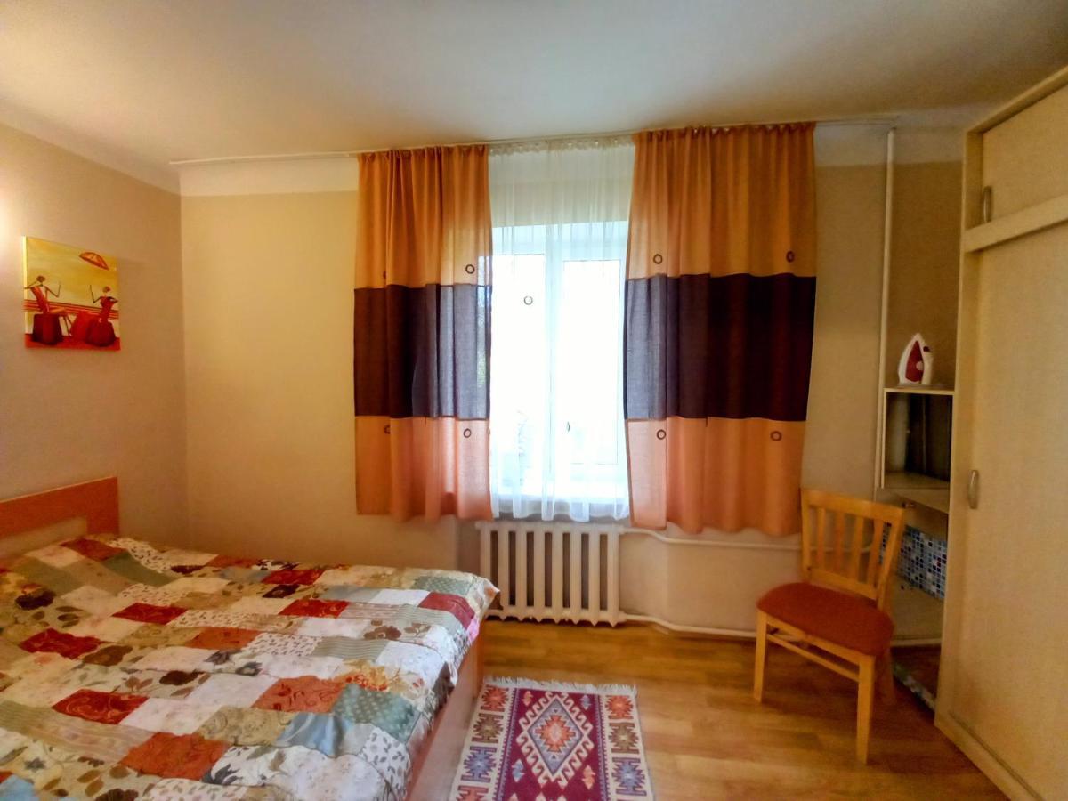 "В Центре Города" Квартира - "Downtown" Apartment Alma-Ata Exteriör bild