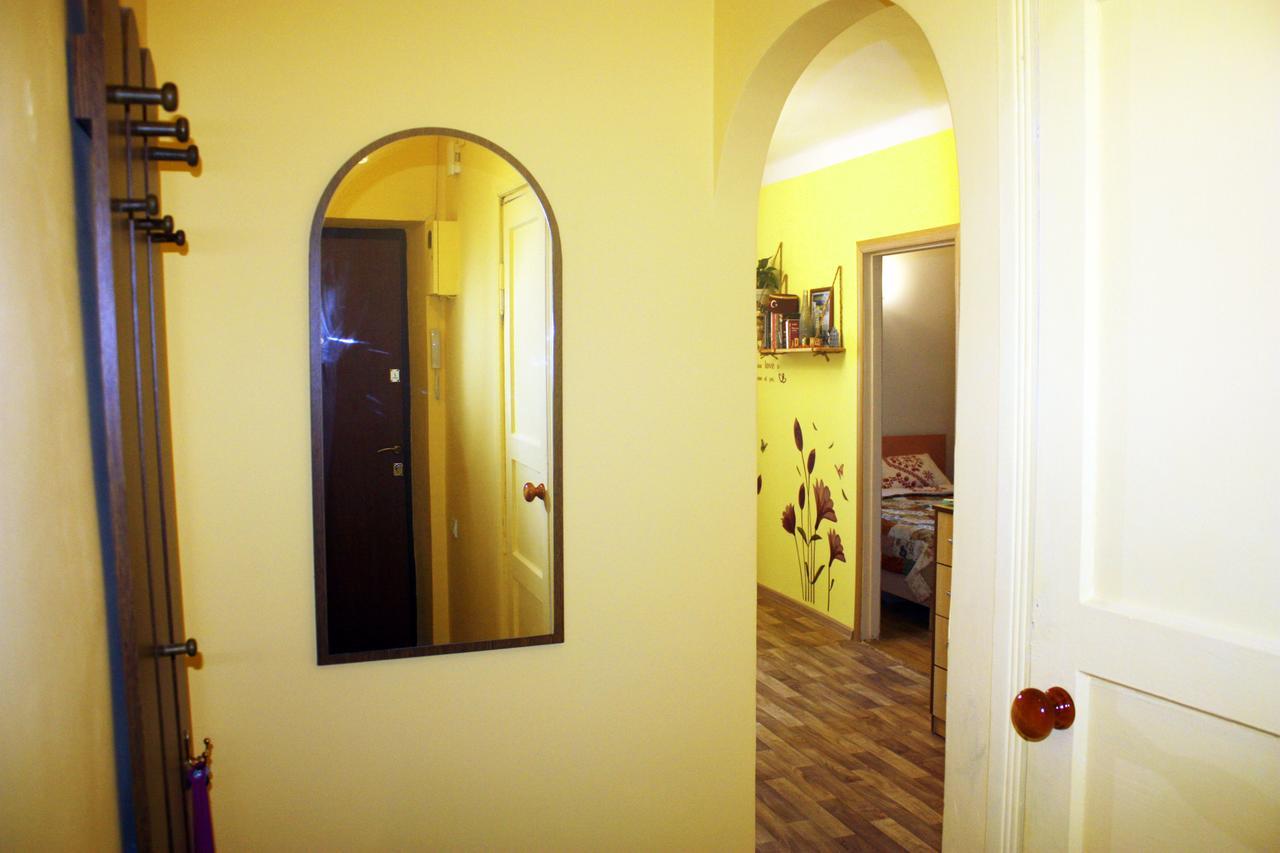 "В Центре Города" Квартира - "Downtown" Apartment Alma-Ata Exteriör bild